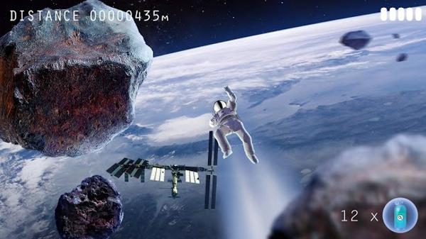 坠向地球免费版下载